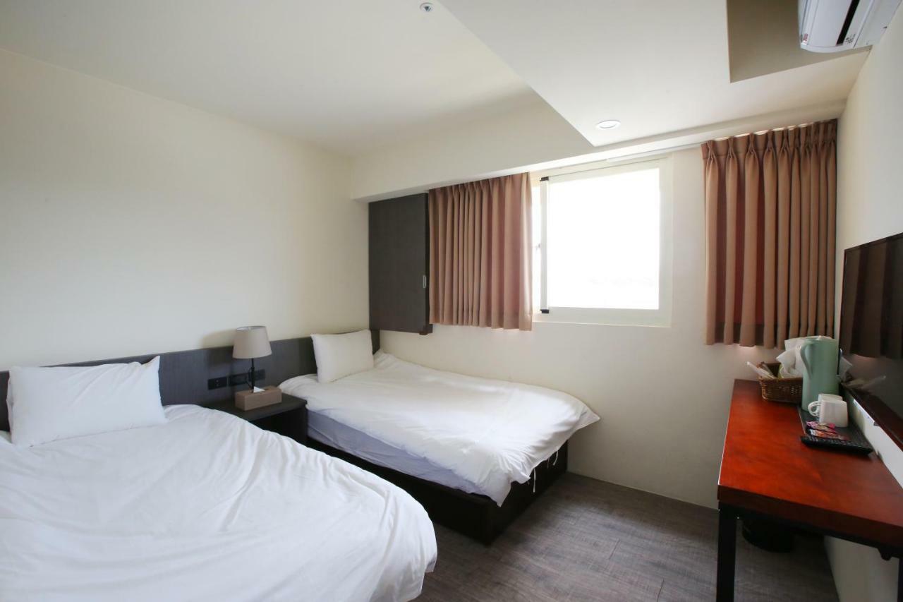 Loosha Hostel Tajcshung Kültér fotó